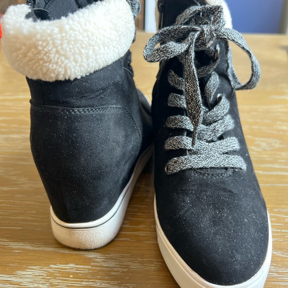 Women's Black Lace Up Wedge Sneaker Boots with Sherpa Fur Accents